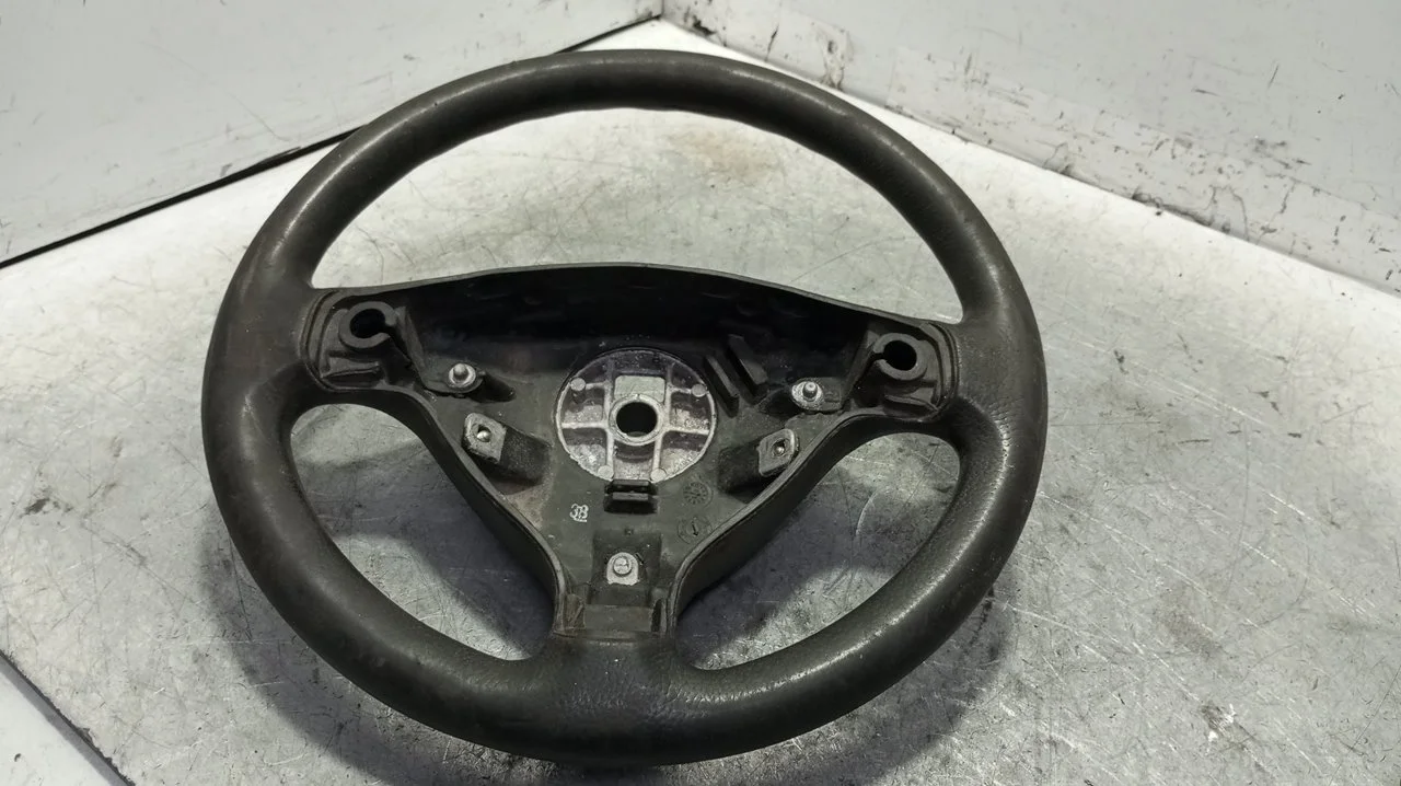 Foto de VOLANTE OPEL ASTRA G BERLINA 1.6 CAT (Z 16 SE / L55) (84 CV / 62 KW) referencia 16820665