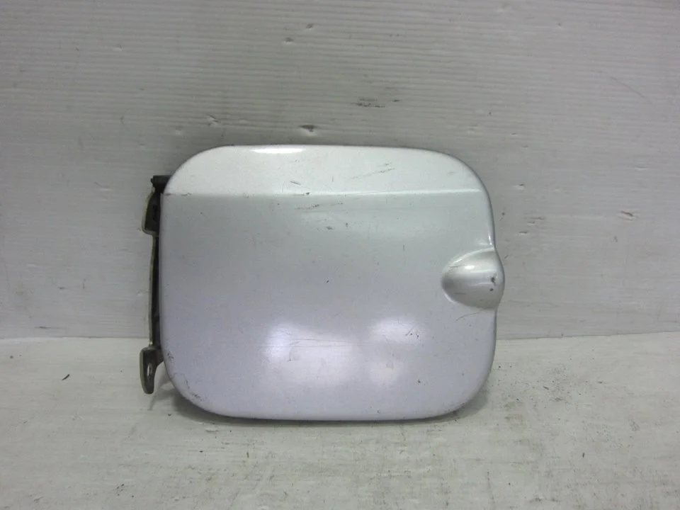 Foto de TAPA EXTERIOR COMBUSTIBLE DACIA LOGAN 1 1.6 CAT (87 CV / 64 KW) referencia 8200389403