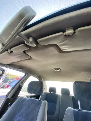 Foto de TECHO INTERIOR NISSAN ALMERA (N15) 2.0 Diesel (75 CV / 55 KW)