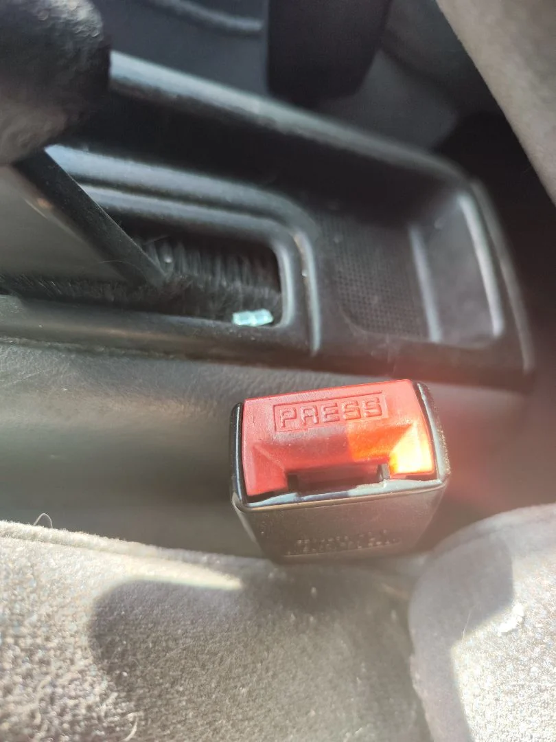 Foto de PRETENSOR AIRBAG IZQUIERDO RENAULT LAGUNA (B56) 2.0 (113 CV / 83 KW)