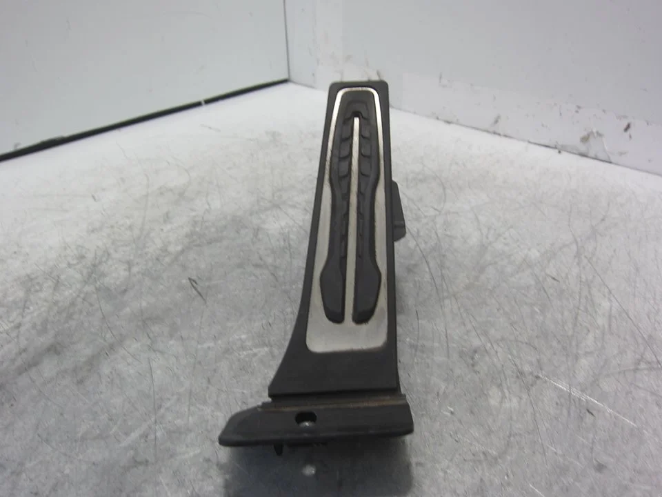Foto de POTENCIOMETRO PEDAL BMW SERIE X3 (G01) 3.0 24V Turbodiesel (265 CV / 195 KW) referencia 6PV01043565