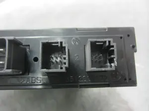 Foto de MOTOR ELEVALUNAS DELANTERO DERECHO CITROEN C8 2.0 HDi FAP CAT (107 CV / 79 KW) referencia 991728201 foto 3