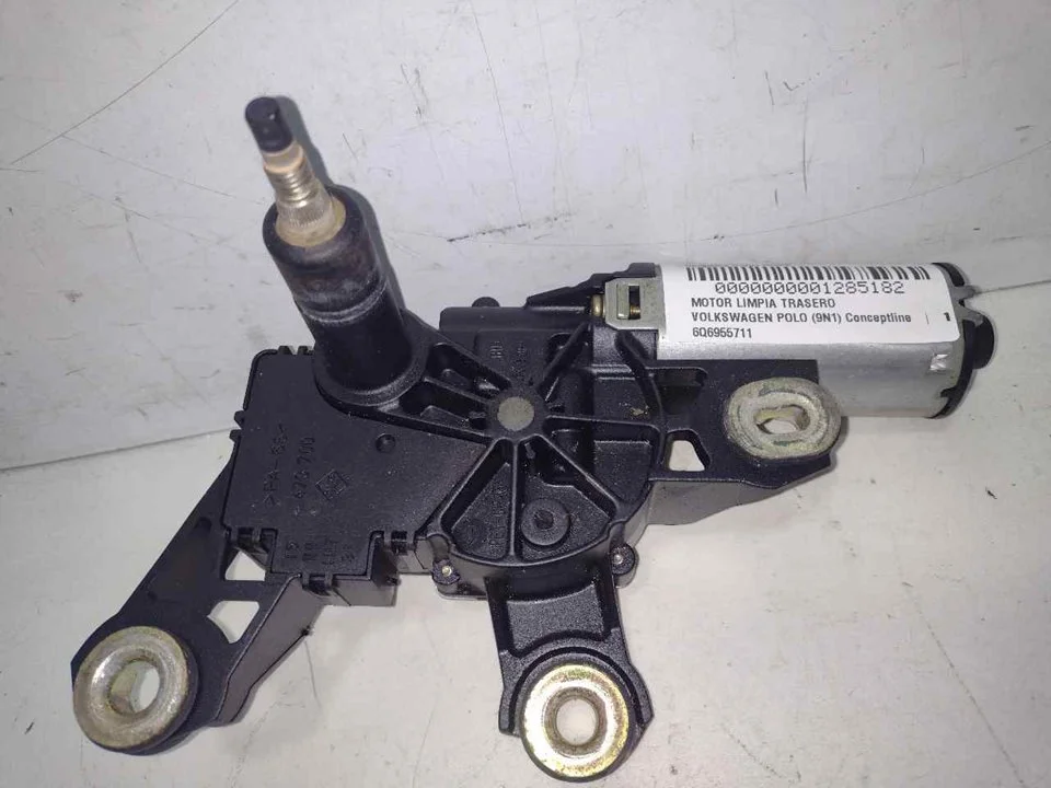 Foto de MOTOR LIMPIA TRASERO VOLKSWAGEN POLO IV (9N1) 1.9 SDI (64 CV / 47 KW) referencia 6Q6955711