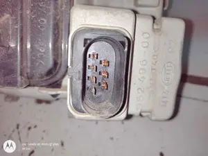 Foto de FARO DERECHO VOLKSWAGEN POLO III (6N1) referencia 96249600 foto 3