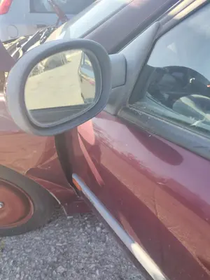 Foto de RETROVISOR IZQUIERDO RENAULT LAGUNA (B56) 2.0 (113 CV / 83 KW) foto 2