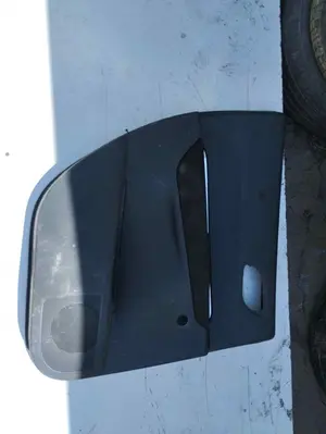 Foto de GUARNECIDO PUERTA TRASERA IZQUIERDA PEUGEOT 3008 1.6 HDi FAP CAT (9HZ / DV6TED4) (109 CV / 80 KW) referencia 9683039177 foto 3