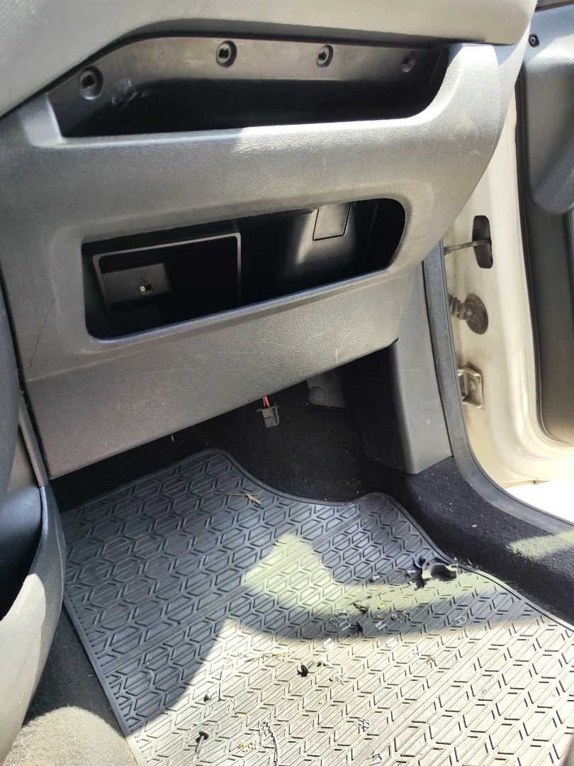 Foto de GUANTERA CITROEN BERLINGO FURGÓN 1.6 16V HDi FAP (75 CV / 55 KW)
