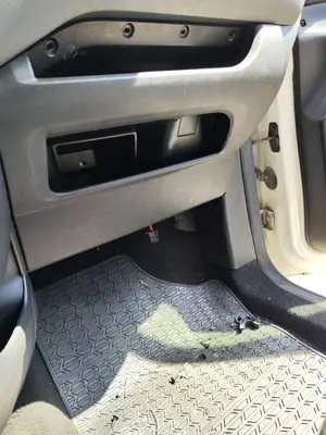 Foto de GUANTERA CITROEN BERLINGO FURGÓN 1.6 16V HDi FAP (75 CV / 55 KW)