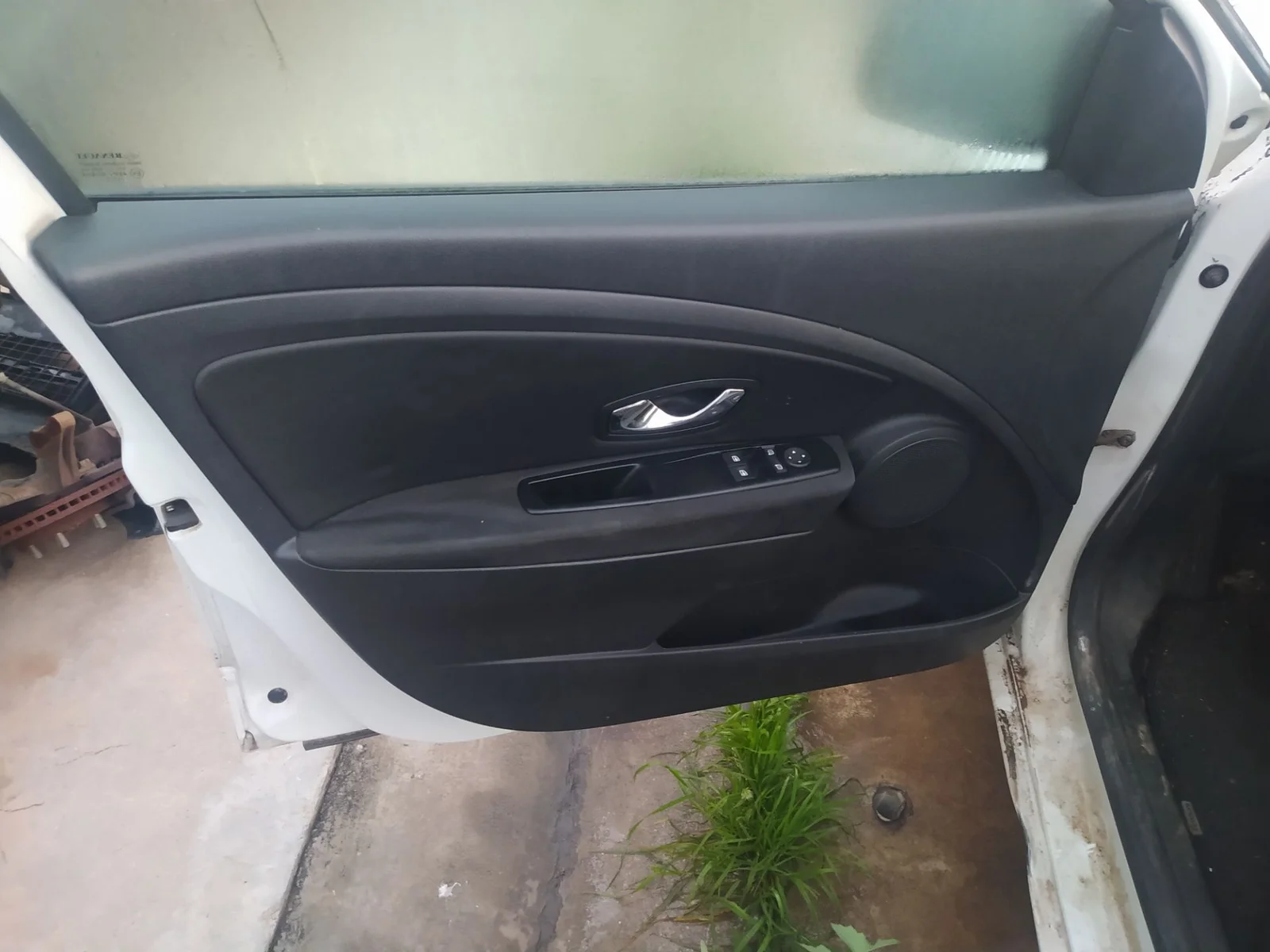 Foto de ELEVALUNAS DELANTERO IZQUIERDO RENAULT MEGANE III BERLINA 5P 1.6 16V CAT (101 CV / 74 KW) referencia 807216718R