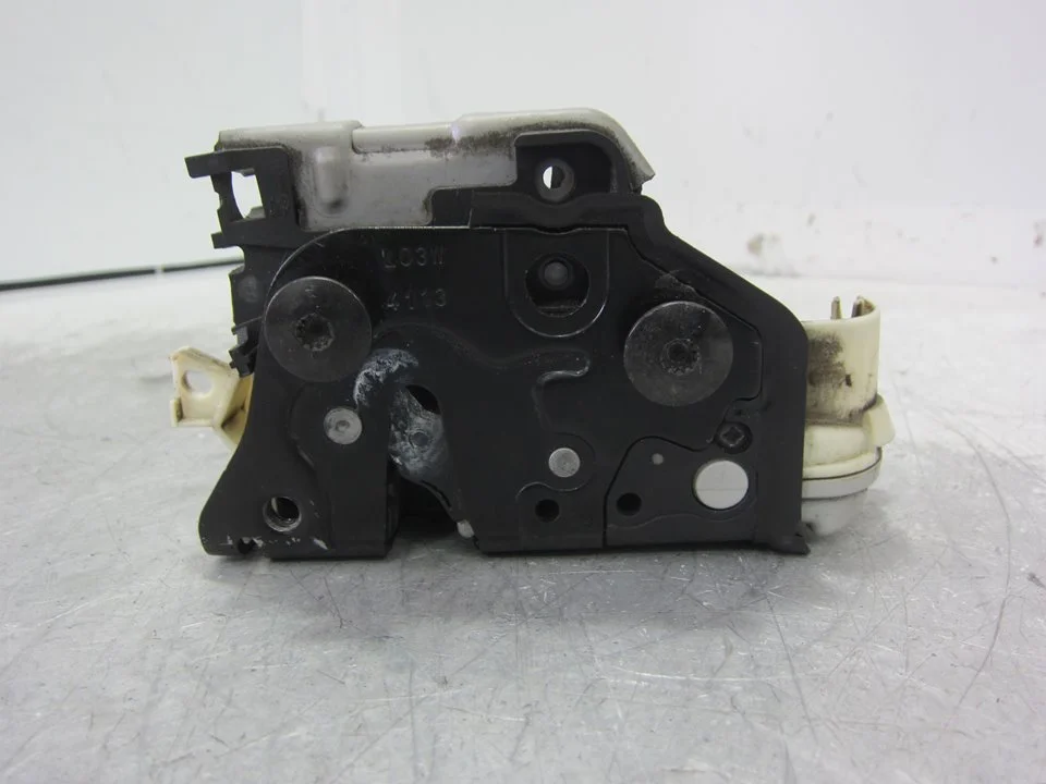 Foto de CERRADURA PUERTA DELANTERA IZQUIERDA PORSCHE CAYENNE (TIPO 92A) referencia 8J1837015A