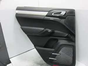Foto de GUARNECIDO PUERTA TRASERA IZQUIERDA PORSCHE CAYENNE (TIPO 92A) referencia 7P5867211