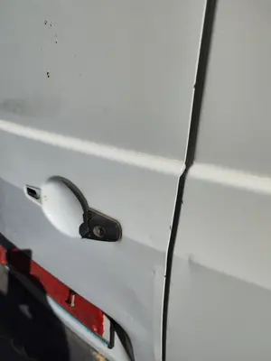 Foto de CERRADURA MALETERO / PORTON CITROEN BERLINGO FURGÓN 1.6 16V HDi FAP (75 CV / 55 KW) referencia 9821666680