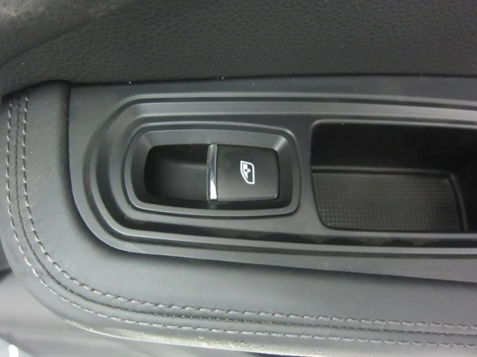 Foto de MANDO ELEVALUNAS DELANTERO DERECHO PORSCHE MACAN (95BA) referencia 7PP959855C