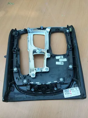 Foto de CONSOLA CENTRAL BMW SERIE 7 (G11/G12) 3.0 24V Turbodiesel (320 CV / 235 KW) referencia 1420393 foto 2