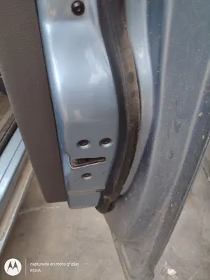 Foto de CERRADURA PUERTA DELANTERA DERECHA FORD FOCUS SPORTBREAK (CAP) 1.6 16V CAT (101 CV / 74 KW) referencia 5133420