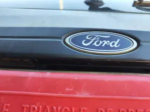 Foto de MANETA EXTERIOR TRASERA IZQUIERDA FORD FOCUS FAMILIAR (CAK) 1.8 TDCi Turbodiesel CAT (116 CV / 85 KW)