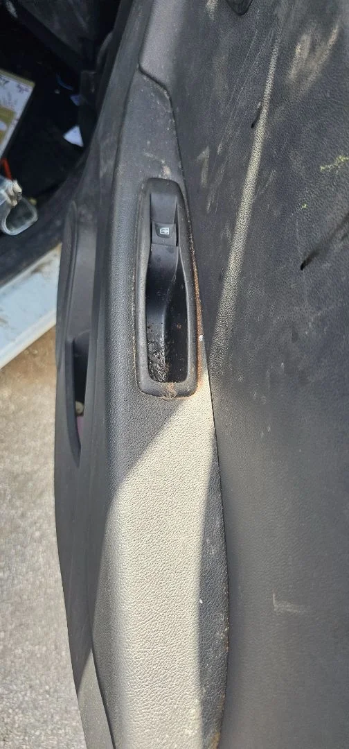 Foto de MANDO ELEVALUNAS DELANTERO DERECHO RENAULT CAPTUR I 1.5 dCi Diesel FAP (110 CV / 81 KW)