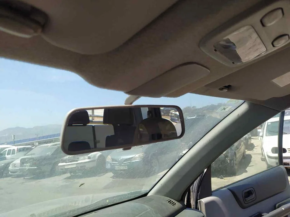 Foto de RETROVISOR INTERIOR NISSAN X-TRAIL (T30) 2.2 16V Turbodiesel CAT (114 CV / 84 KW) referencia 963218H31