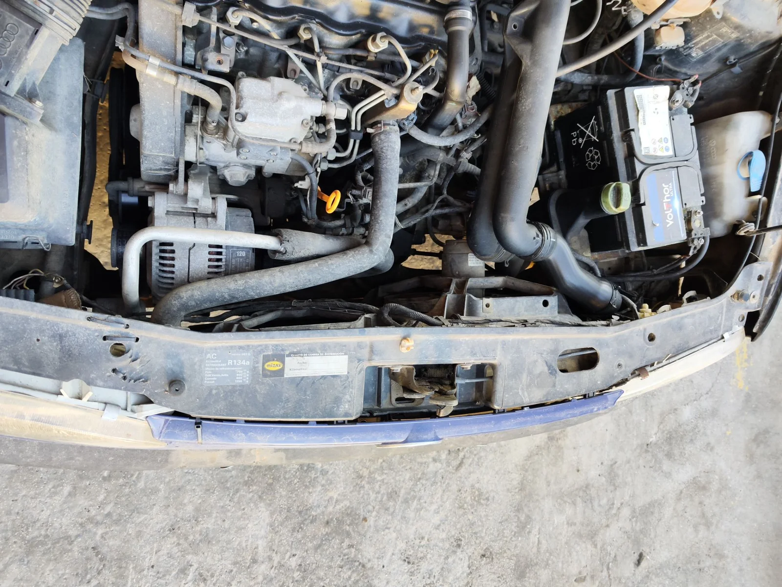 Foto de PANEL FRONTAL VOLKSWAGEN GOLF III (1H1)(11.1991) 1.9 TDI (110 CV / 81 KW)