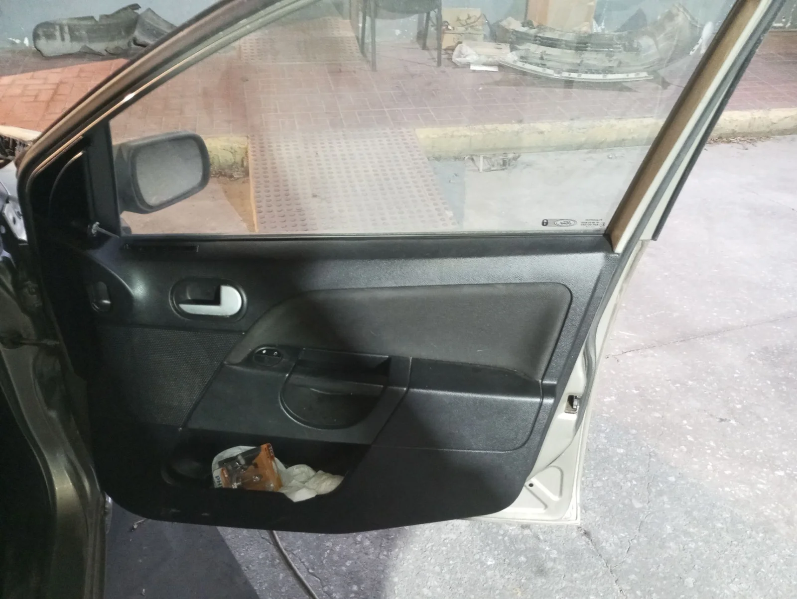 Foto de ELEVALUNAS DELANTERO DERECHO FORD FIESTA (CBK) 1.4 TDCi CAT (68 CV / 50 KW) referencia 1567722