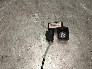 Foto de SENSOR RENAULT MEGANE II BERLINA 5P referencia 8200411025