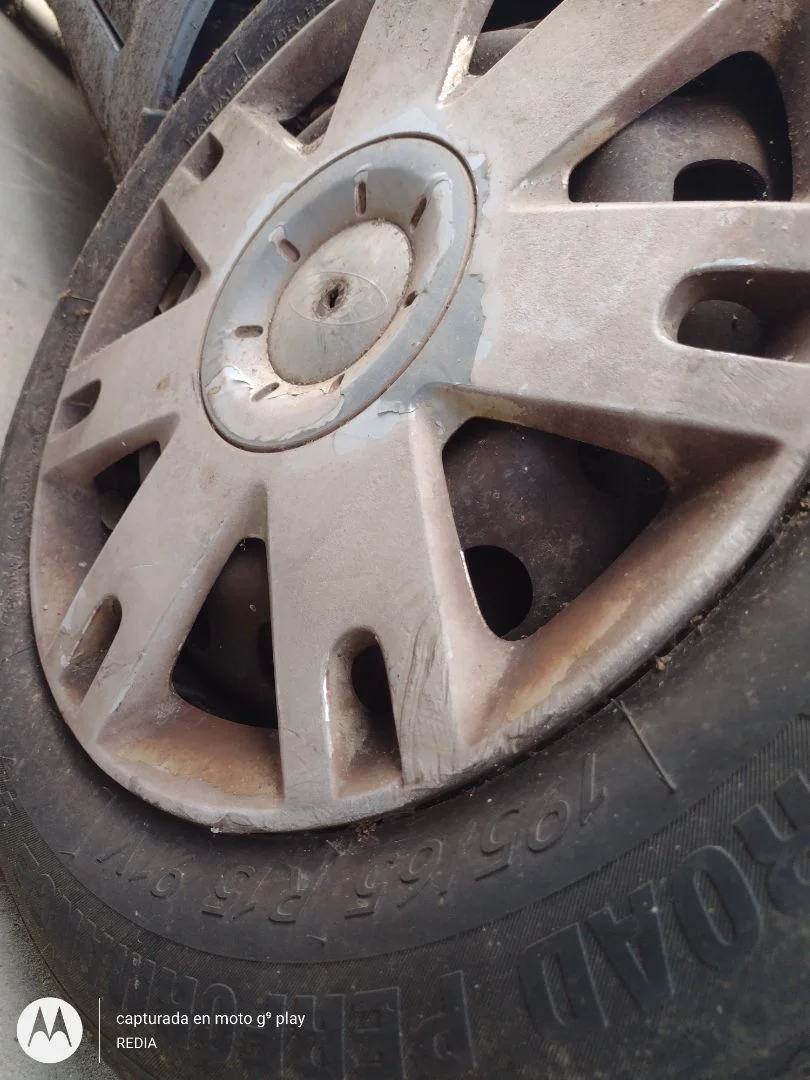 Foto de LLANTA FORD FOCUS SPORTBREAK (CAP) 1.6 16V CAT (101 CV / 74 KW) referencia 1252417