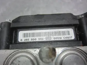 Foto de ABS RENAULT CLIO III 1.2 (75 CV / 55 KW) referencia 0265800559 foto 3