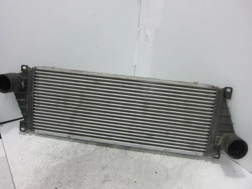 Foto de INTERCOOLER VOLKSWAGEN LT FURGÓN/COMBI 2.5 TDI (102 CV / 75 KW)