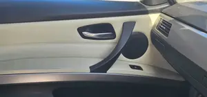 Foto de MANETA INTERIOR DELANTERA IZQUIERDA BMW SERIE 3 BERLINA (E90) 2.0 CAT (129 CV / 95 KW)