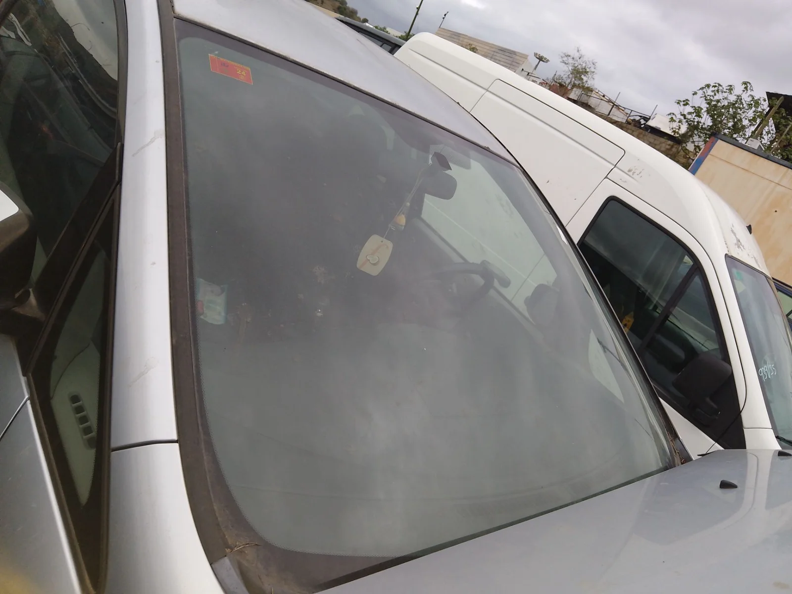 Foto de PARABRISAS MITSUBISHI GRANDIS (NA0W) 2.0 DI-D CAT (136 CV / 100 KW)