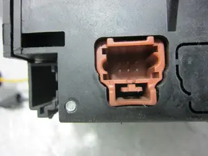 Foto de MANDO MULTIFUNCION CITROEN C3 1.4 HDi (68 CV / 50 KW) referencia 96488208XT foto 9