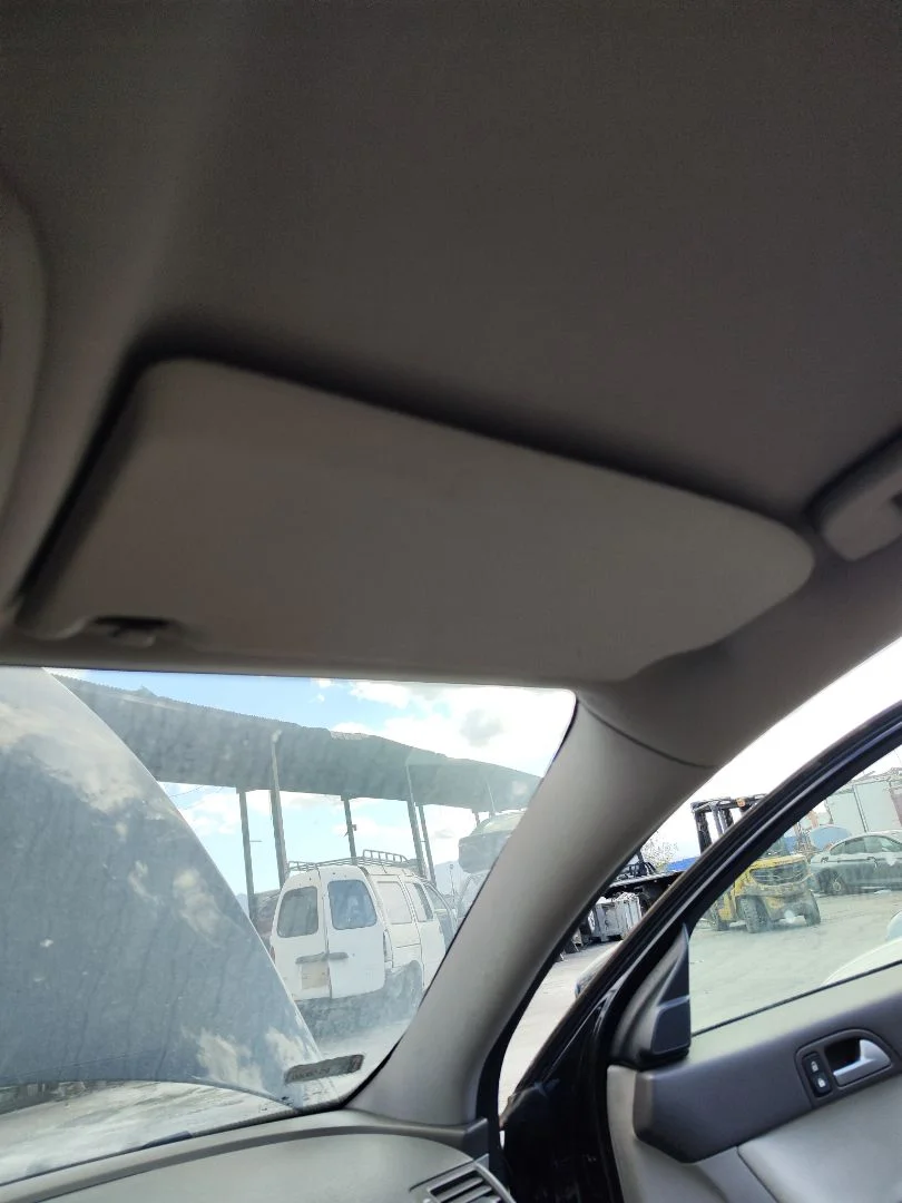 Foto de PARASOL DERECHO VOLVO V50 FAMILIAR 2.0 Diesel CAT (136 CV / 100 KW)