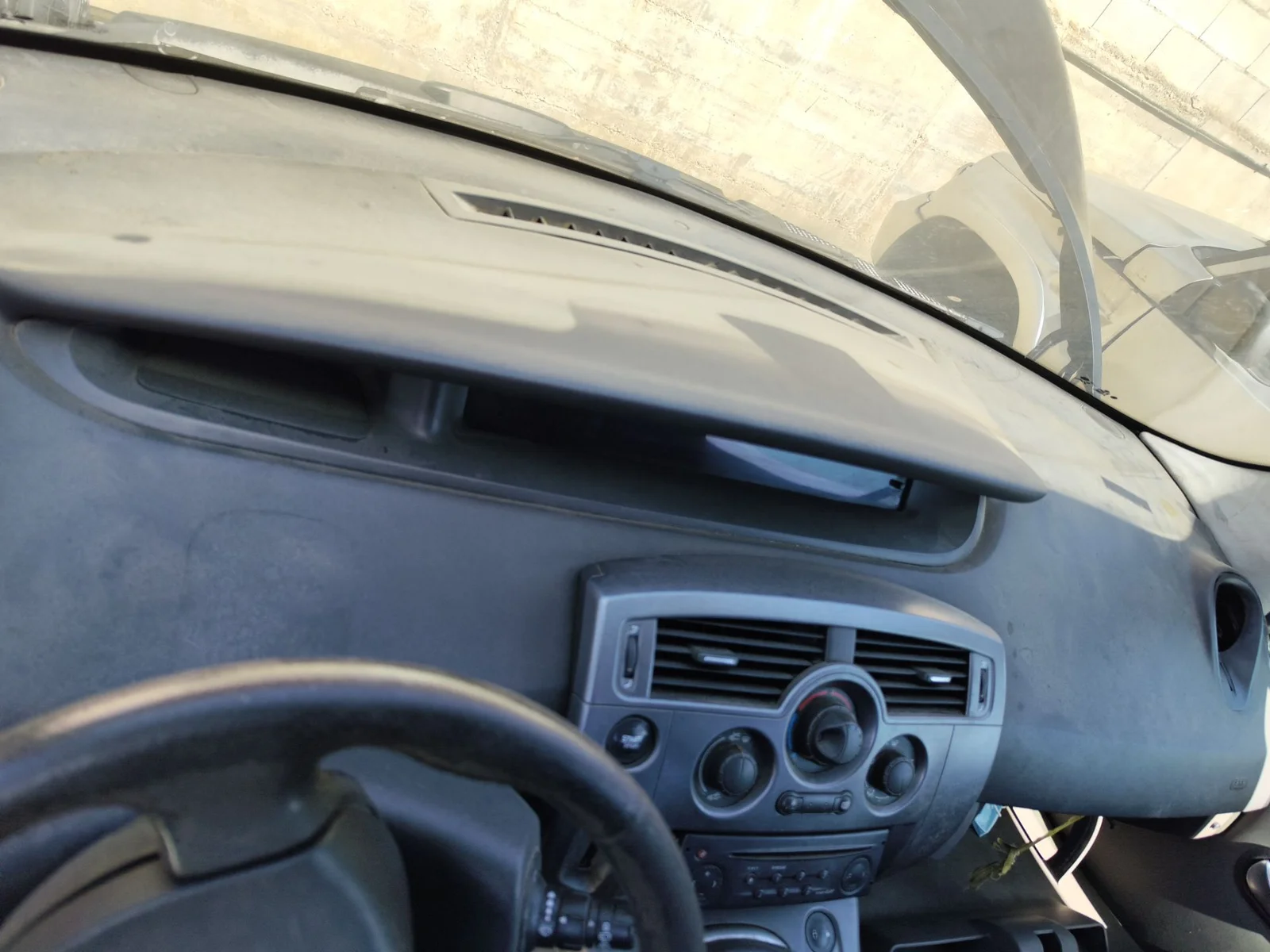 Foto de CALEFACCION ENTERA NORMAL RENAULT SCENIC II (JM) 1.9 dCi Diesel (120 CV / 88 KW)