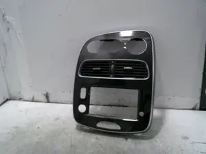 Foto de NO IDENTIFICADO RENAULT CLIO IV GRANDTOUR 0.9 Energy (90 CV / 66 KW) referencia 687502204R