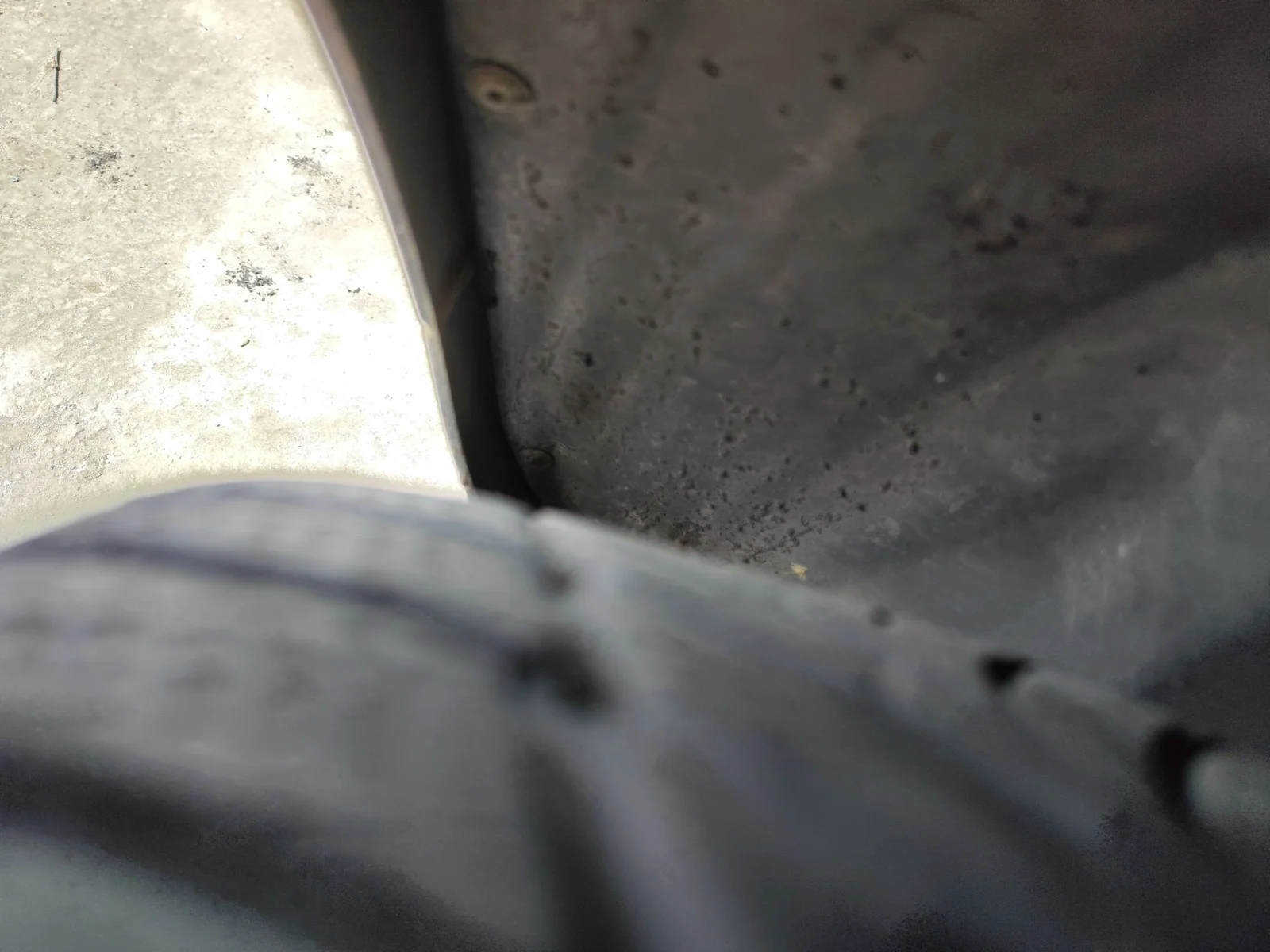 Foto de PASO RUEDA TRASERO DERECHO VOLKSWAGEN PASSAT VARIANT (3B5) 1.9 TDI (110 CV / 81 KW) referencia 3B0810972C FKZ