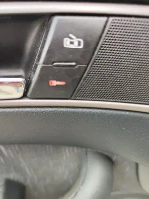 Foto de INTERRUPTOR AUDI A6 BERLINA (4B2) 2.5 V6 24V TDI (150 CV / 110 KW)
