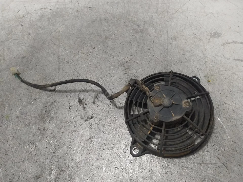 Foto de ELECTROVENTILADOR HONDA FES /SH /SES /DYLAN /PS 125 125 cm3 - 10 kW CAT-U (14 CV / 10 KW) referencia VA41A102
