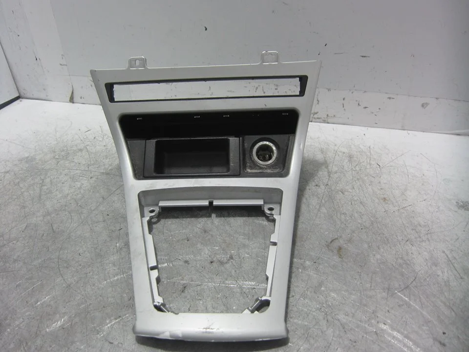 Foto de MOLDURA BMW SERIE X3 (E83) 2.0 Turbodiesel CAT (177 CV / 130 KW) referencia 3411706