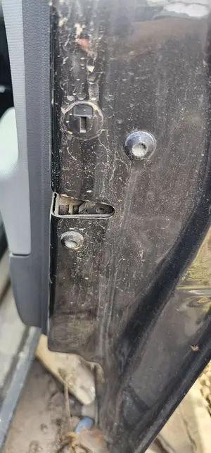 Foto de CERRADURA PUERTA DELANTERA DERECHA SEAT IBIZA BERLINA (6J5) 1.4 TDI (80 CV / 59 KW) referencia 3C1837016A