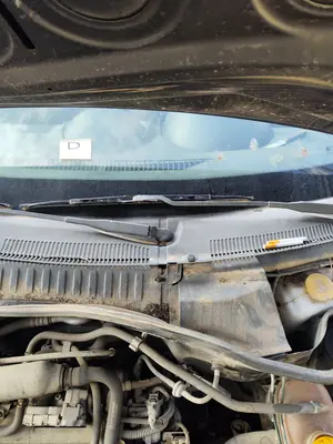 Foto de MOTOR LIMPIA DELANTERO OPEL CORSA C 1.2 16V CAT (Z 12 XEP / LB4) (80 CV / 59 KW)