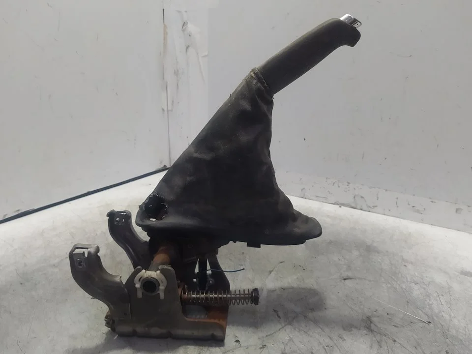 Foto de PALANCA FRENO OPEL ASTRA J BERLINA 5P 1.7 16V CDTI (110 CV / 81 KW) referencia 11328385