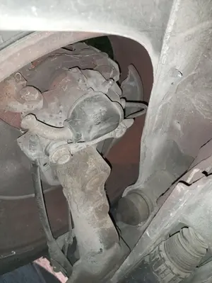 Foto de PINZA DE FRENO TRASERA IZQUIERDA CITROEN XSARA BERLINA 1.6 16V CAT (NFU / TU5JP4) (109 CV / 80 KW) referencia 331515