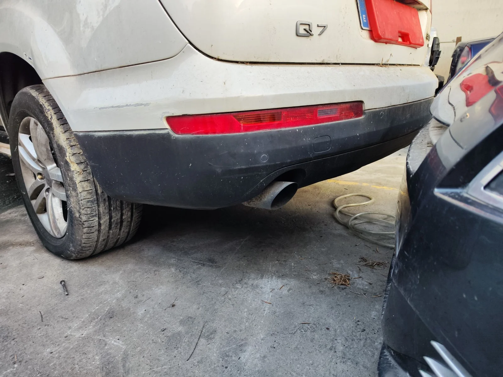 Foto de PARAGOLPES TRASERO AUDI Q7 (4L) 3.0 V6 24V TDI (233 CV / 171 KW)