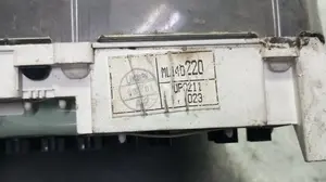 Foto de PANTALLA MULTIFUNCION RENAULT MEGANE IV BERLINA 5P referencia 1535555X foto 6