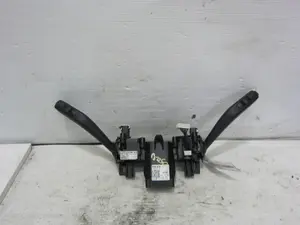 Foto de MANDO MULTIFUNCION SEAT LEON (1P1) 1.6 TDI (105 CV / 77 KW) referencia 5K095352BN foto 9