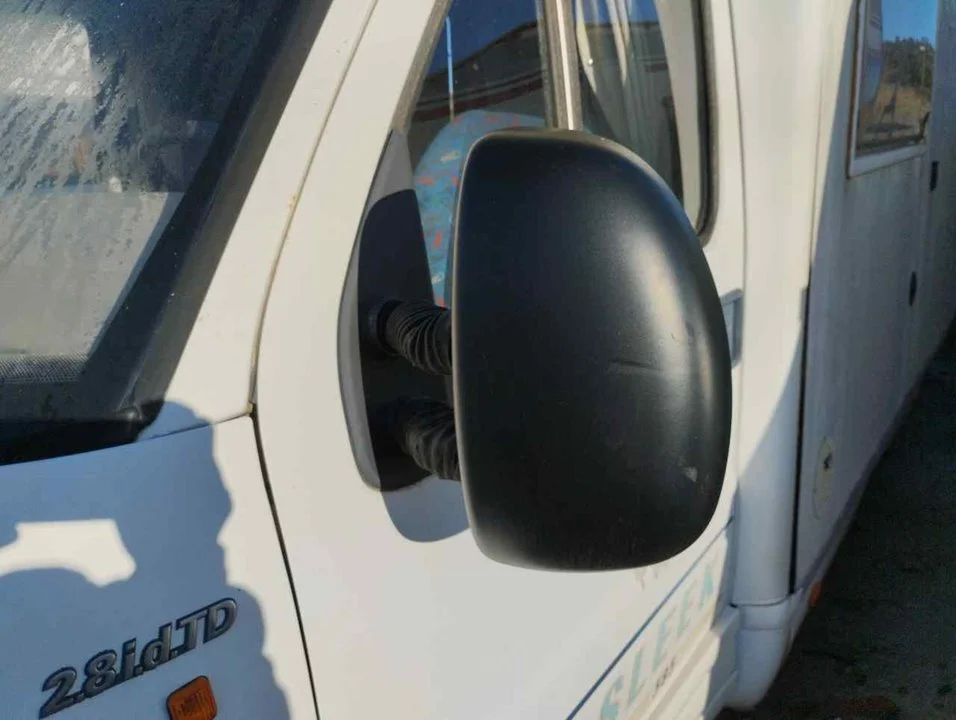 Foto de RETROVISOR IZQUIERDO FIAT DUCATO II CAMIÓN 2.8 JTD (146 CV / 107 KW) referencia 0157143
