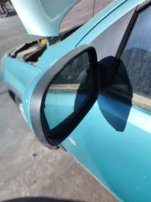 Foto de RETROVISOR IZQUIERDO OPEL CORSA C 1.2 16V CAT (Z 12 XEP / LB4) (80 CV / 59 KW) foto 5