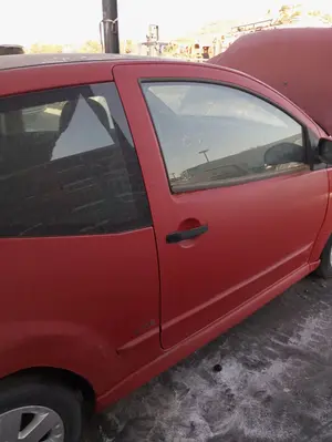 Foto de PUERTA DELANTERA DERECHA CITROEN C2 1.4 (73 CV / 54 KW) referencia 9004T0 foto 3