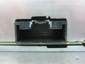 Foto de SISTEMA AUDIO / RADIO CD FORD FIESTA (CNN) 1.5 TDCi CAT (75 CV / 55 KW) referencia AM5T18C815PL foto 4