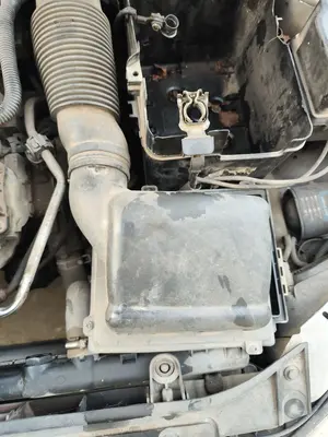 Foto de CAJA FILTRO AIRE PEUGEOT 206 1.6 16V CAT (109 CV / 80 KW) referencia 1420H2